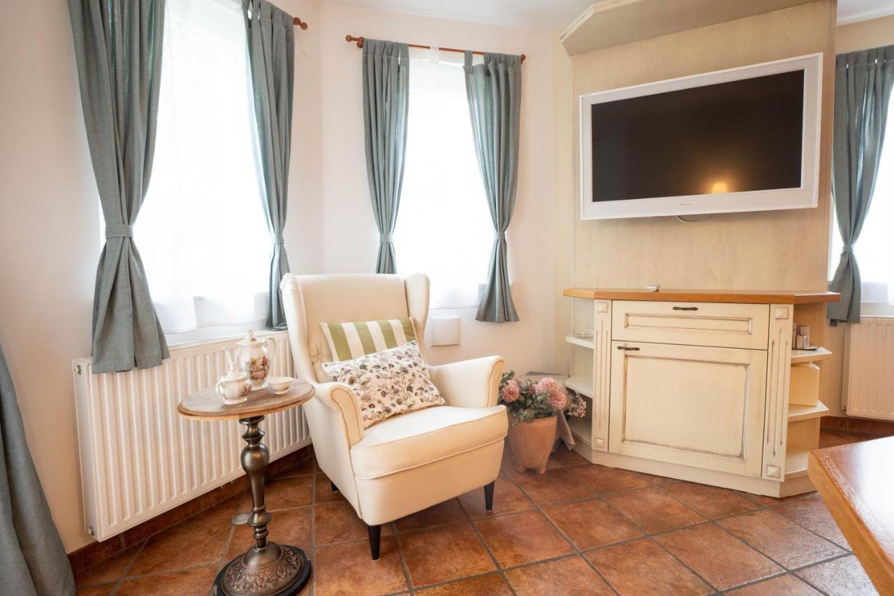 Alpine Apartments Marcella Zirovnica ภายนอก รูปภาพ